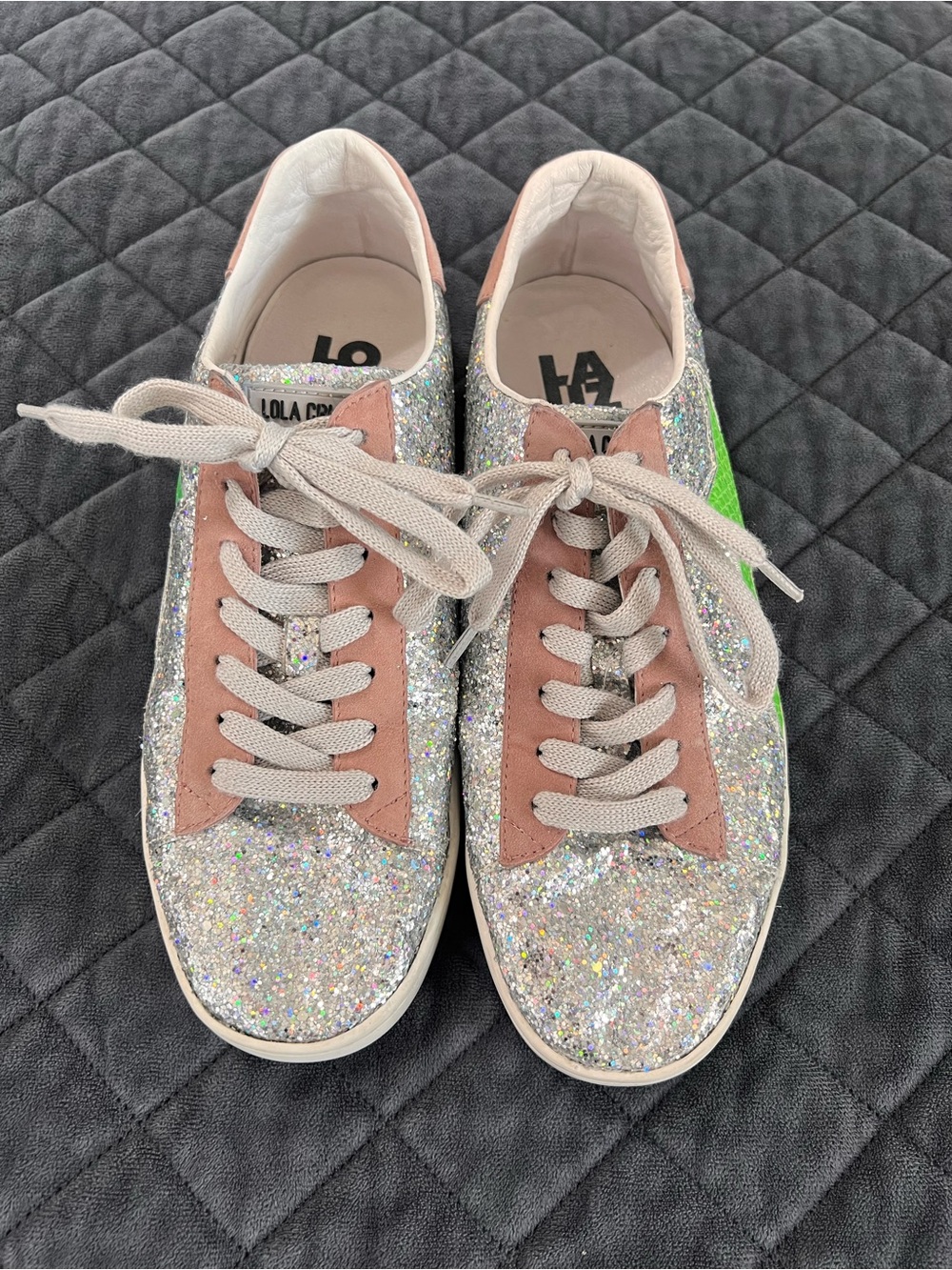 Lola Cruz Anthropologie Glitter Sneakers Women’s Size 8 8.5 39 Silver Star Shoes - Picture 3 of 10